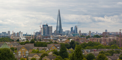 Fototapeta premium A striking telephoto view of central London with iconic landmarks 