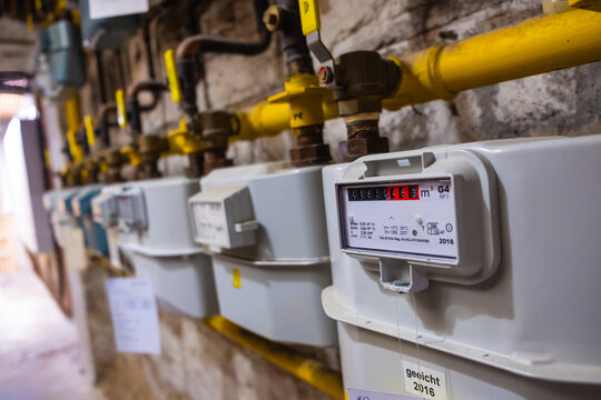 Gasz&auml;hler in einem Keller in Wuppertal, Deutschland, digital nachbearbeitet