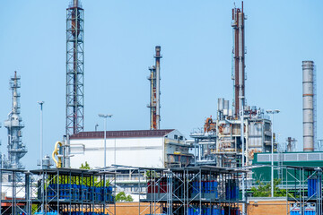 Industrial Chemiekonzern, chemical plant, manufacturing and innovation, European industrial facility, Energy and Production, various tanks silo, Environmental Integration