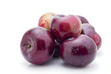 Obraz premium Pile of Fresh Red Apples on White Background for Healthy Eating