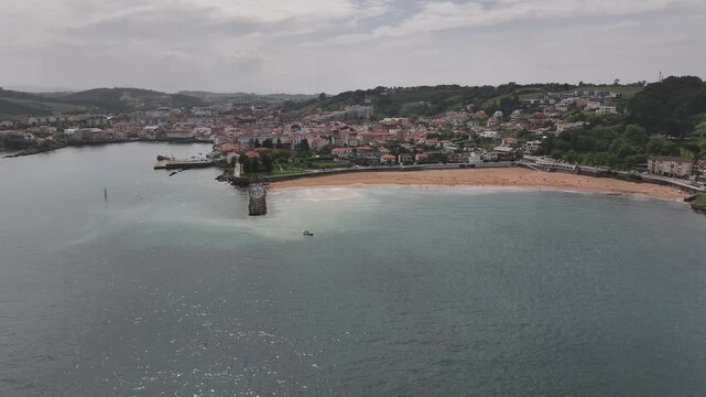 Puerto deportivo de Luanco en Asturias