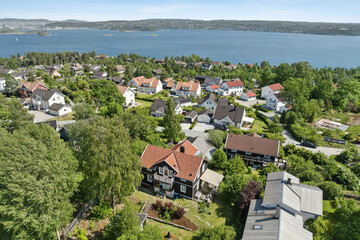 Obraz premium Modern luxury villa exterior in minimal scandinavian style, 3d render