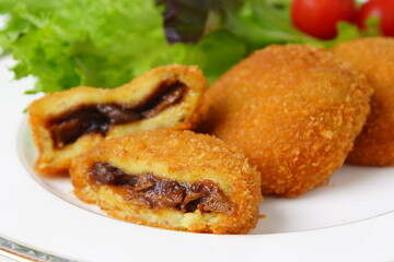 カレーコロッケ