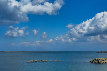 Amaharashi Coast (Noto Peninsula Quasi-National Park) with Onnaiwa (Woman Rock)