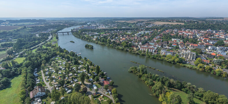 Blick auf Kitzingen im Main-Dreieck in Unterfranken