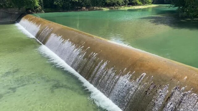 Presa Madre Vieja Sos&uacute;a 