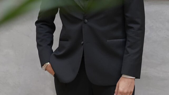 GroomCloseUp_Sony25_13