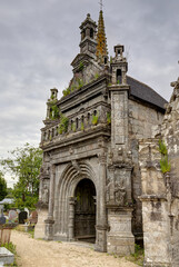 Fototapeta premium Enclos paroissial de Trémaouézan dans le département du Finistère - Bretagne