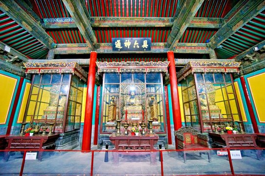 White Pagoda Temple (Miaoying Temple), Beijing, China