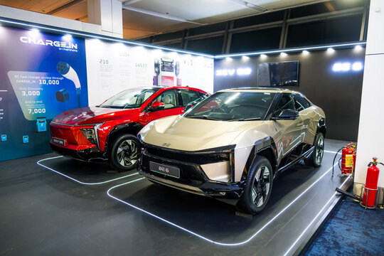 Mahindra XEV 9e and Mahindra BE 6 new EV cars are display at Delhi Indira Gandhi International airport.