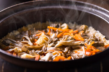 舞茸ご飯　土鍋　イメージ