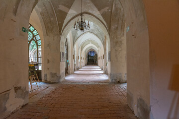 Kamieniec Zabkowicki and its unique palace.