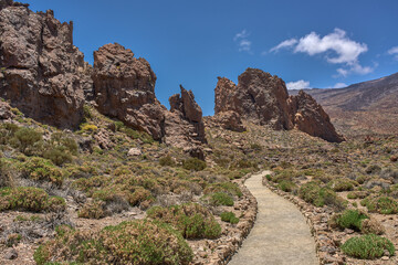 Volcanic trail near Roques de Garcia