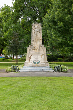 War memorial at Mimizan, France, created by Raoul Lamourdedieu in 1919.