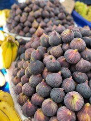 dried figs in a market