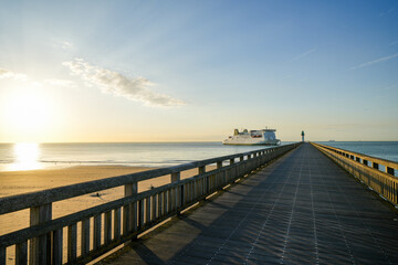 Obraz premium View of the beach and surrounding landscape on the coast near Calais. 