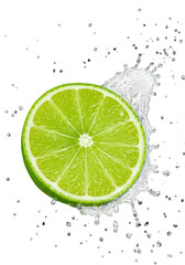 Fresh lime slice splashing in water isolated on transparent background