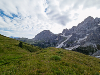 Fototapeta premium Hiking near Cima Costazza and Baita Segantini - Italy