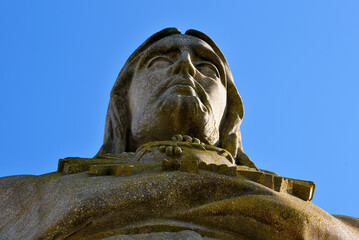 Obraz premium National Sanctuary of Christ the King (Cristo Rei), a Catholic monument and shrine located in Almada, Portugal, opposite Lisbon