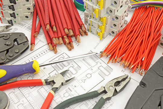 Circuit breakers and materials for electrical switchboard assembly on electronic digram during electrical panel assembly. 