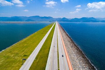 전북 새만금 방조제와 바다의 풍경
