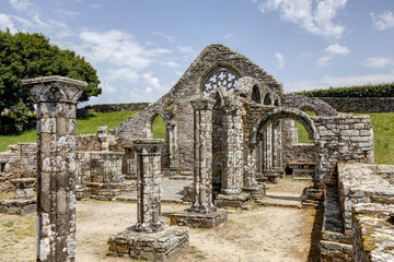 Ruines de la chapelle de Languidou à Plovan dans le département du Finistère - Bretagne