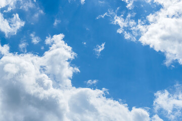 夏の空　澄んだ青空と雲364