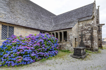 Enclos paroissial de Dirinon dans le département du Finistère - Bretagne
