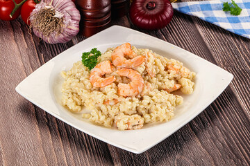 Gourmet risotto with prawn and cheese