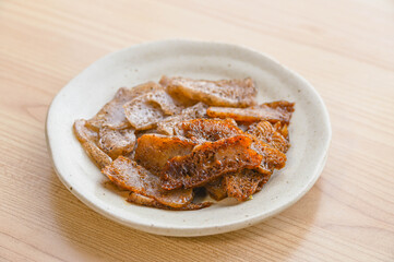冷凍こんにゃくの炒め物　二種類