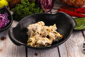 Chicken tikka with cream sauce