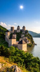 Naklejka premium Fortress overlooking a serene body of water