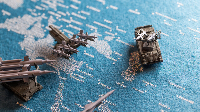 the missile launcher model and map on Middle east, include Israel and Iran boundary	