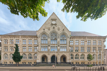 The long-established Hansagymnasium in Cologne with its listed neo-Gothic fa&ccedil;ade