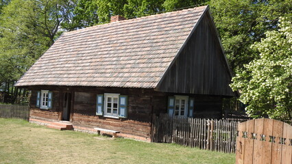 Obraz premium old wooden house