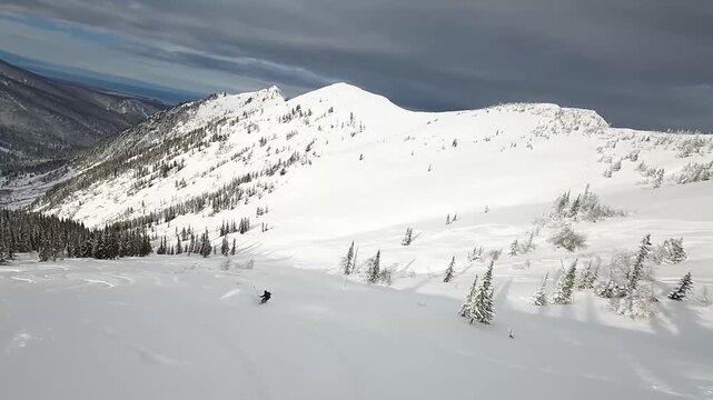 Fpv drone captures dynamic skiing footage with multiple angles