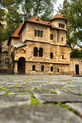Obraz premium Synagogue and cemetery in Jewish Quarter Old Town Prague Czechia