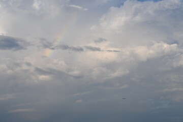 虹と飛行機
