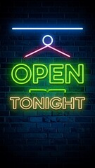 Obraz premium Neon sign open tonight