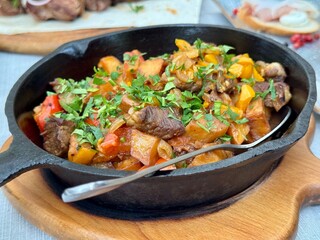 Fried potatoes with meat