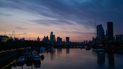 Naklejka premium Pink Dawn Before Sunrise over St Paul’s Church, London