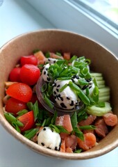 salad with tuna