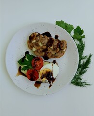 Sandwich with mshrooms and eggs. Vegetarian healthy food.