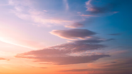 Fototapeta premium Sunset sky with vibrant clouds. 