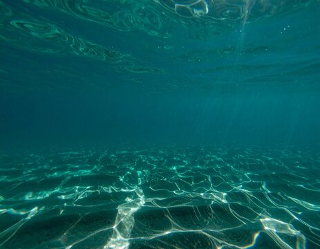 Caustic Ocean Light