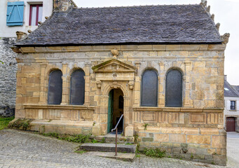 Enclos paroissial de Landerneau dans le d&eacute;partement du Finist&egrave;re - Bretagne