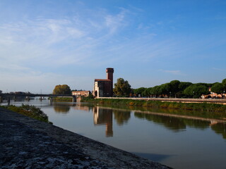 Fototapeta premium the river of Arno, Italy 