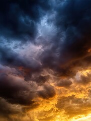 Obraz premium Dramatic Sunset Sky Filled With Vibrant Clouds at Twilight Creating a Stunning Natural Spectacle