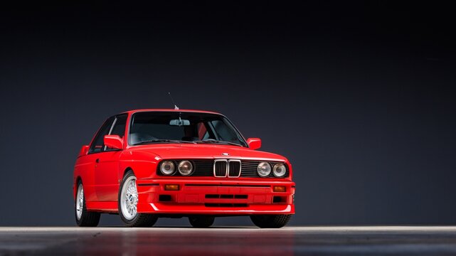 Phoenix, AZ, USA
November 10, 2025
BMW E30 M3 EVO 2
