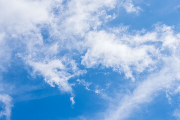 夏の空　澄んだ青空と雲368